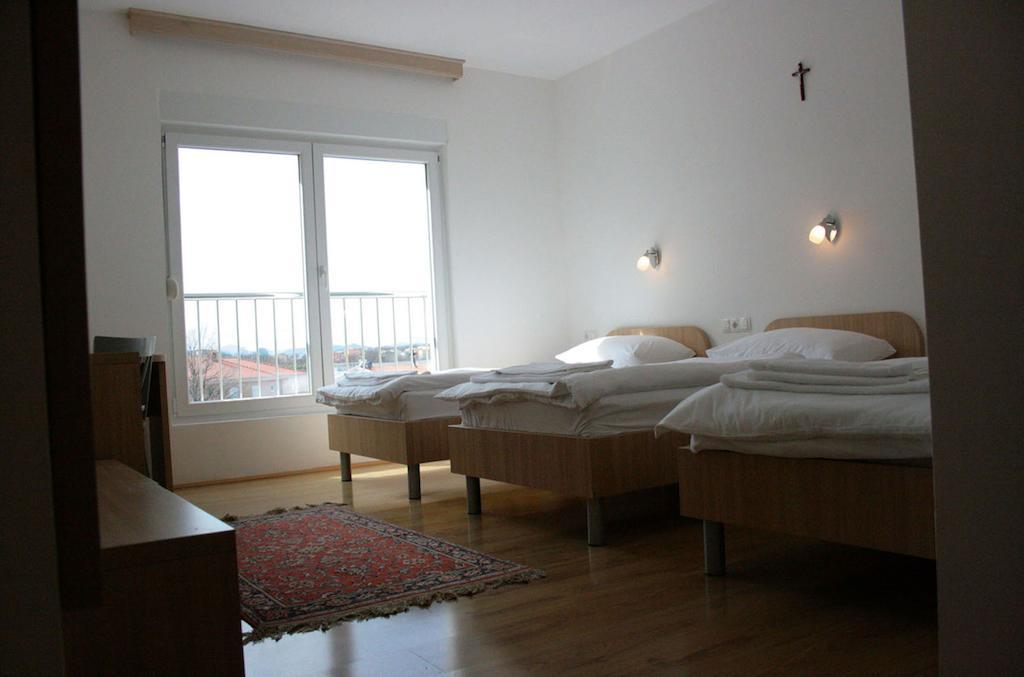 Hotel Bagaric -Ispod Brda Ukazanja Adress Kraljice Mira 56 Bijakovci Medugorje Exterior foto