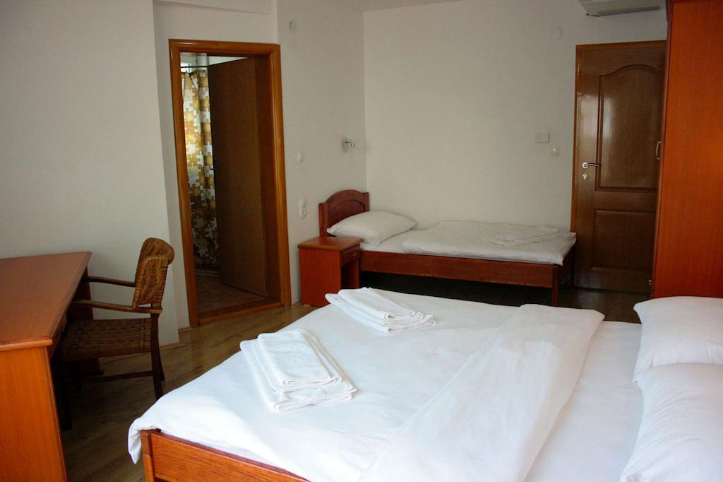 Hotel Bagaric -Ispod Brda Ukazanja Adress Kraljice Mira 56 Bijakovci Medugorje Exterior foto